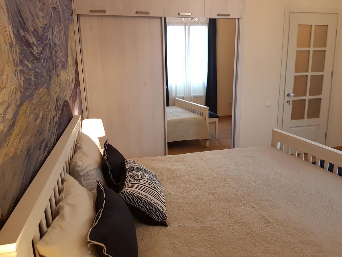 The Starry Night Apartment Batumi Kültér fotó
